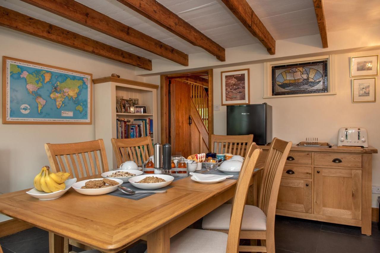 The White Cottage B&B 圣提斯 外观 照片